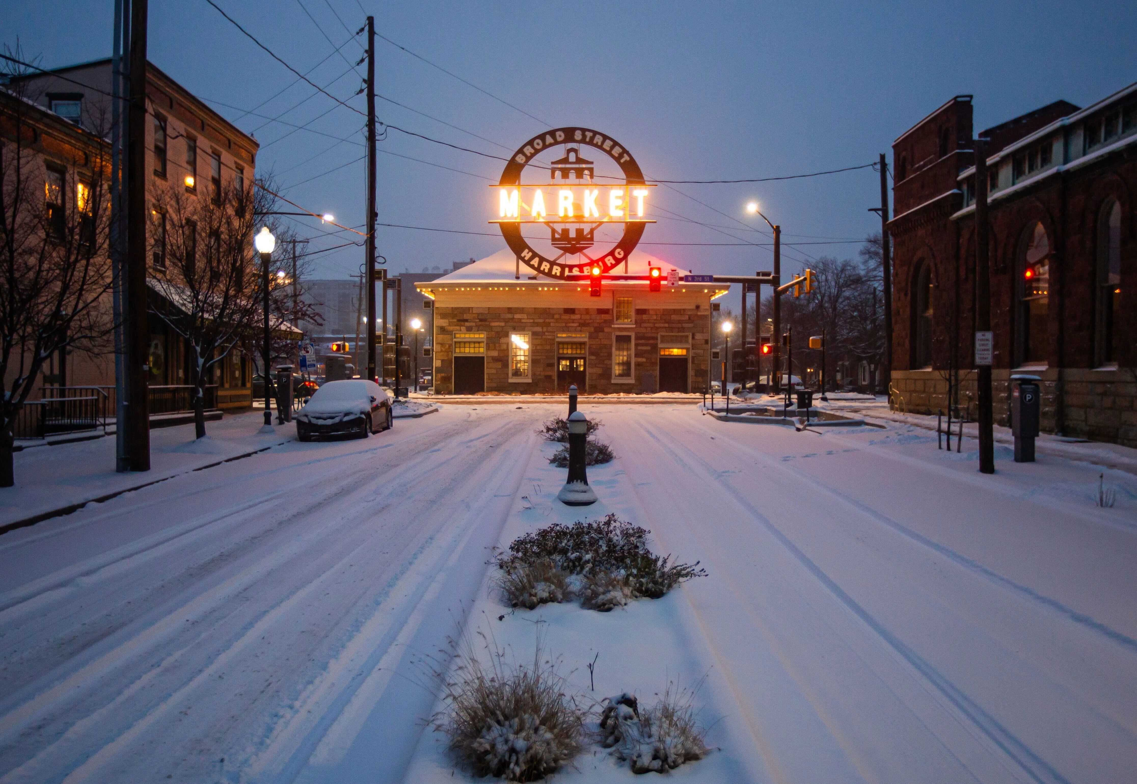 Broad Street Market a 7-Minute Walk away from BurgBnB Riverfront